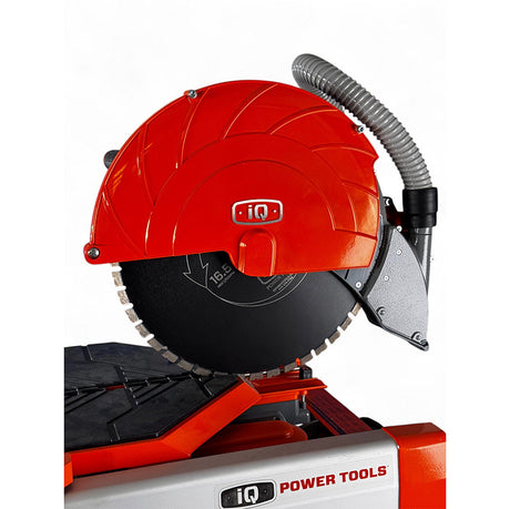 Close up of iQMS362i 16.5 inch Q-Drive blade and dust collection guard